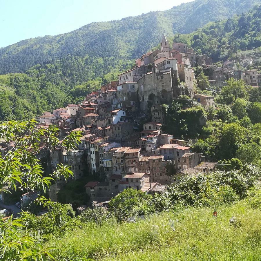 Casa Margherita Lägenhet Ceriana Exteriör bild