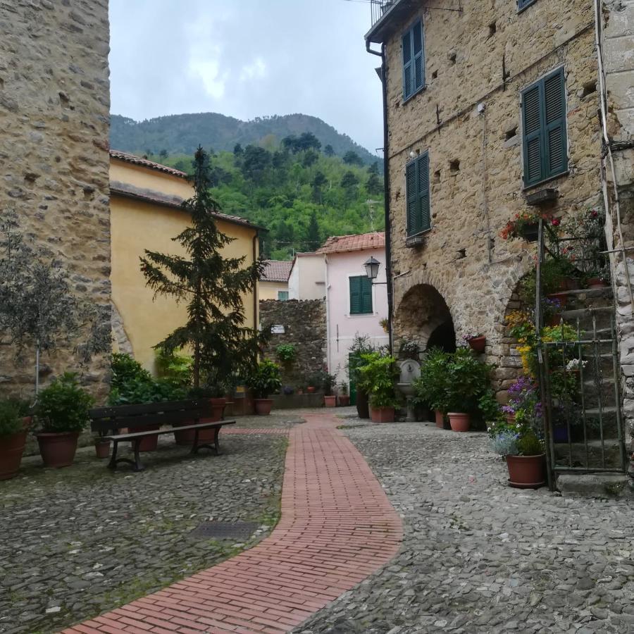 Casa Margherita Lägenhet Ceriana Exteriör bild